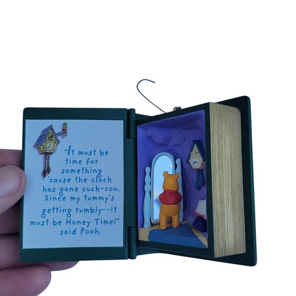 Vintage Winnie the Pooh Book Ornament “Honey Time” Clock Scene Hallmark Style - Picture 5 of 10